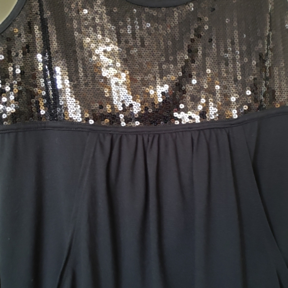 Sequins Tank Top - Picture 3 of 5